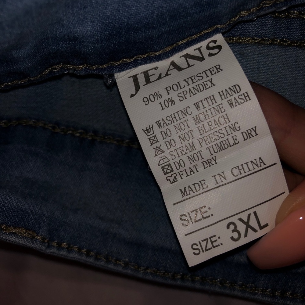 NWOT Ripped Jeans - Picture 4 of 4